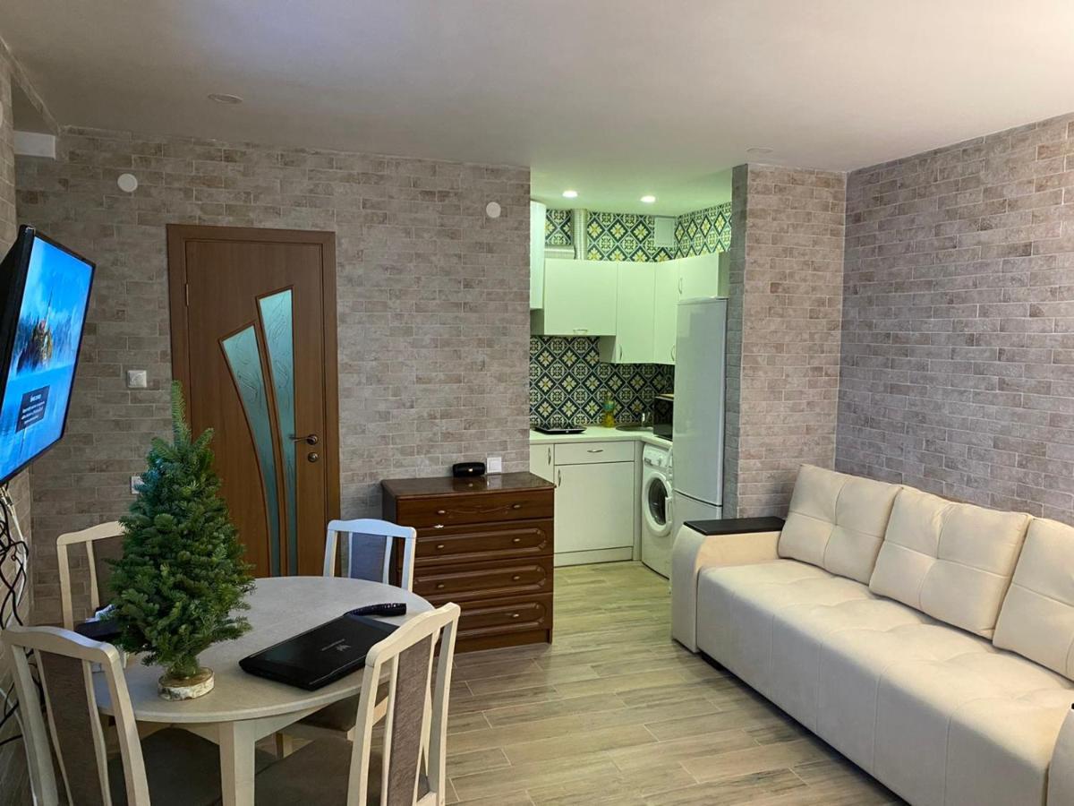 Freedom Apartment On Khmelnytsky Str リヴィウ エクステリア 写真