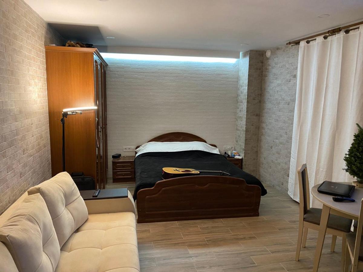 Freedom Apartment On Khmelnytsky Str リヴィウ エクステリア 写真